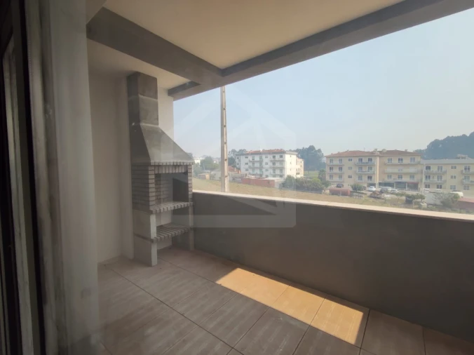 Apartamento T2 para Venda em Loureiro Foto 28