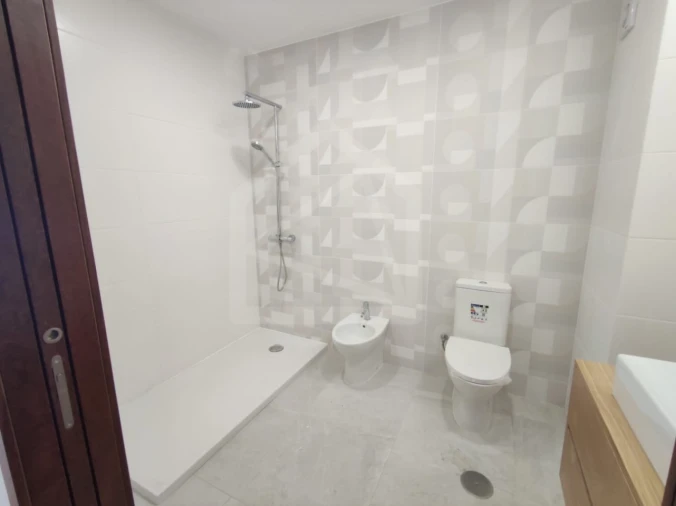 Apartamento T2 para Venda em Loureiro Foto 46