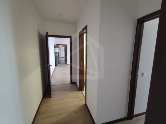 Apartamento T2 para Venda em Loureiro Foto 51