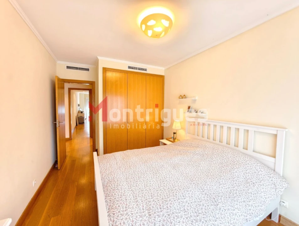 Apartamento T3 para Venda em Parque das Nações Foto 23