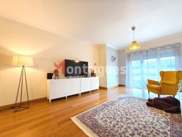 Apartamento T3 para Venda em Parque das Nações