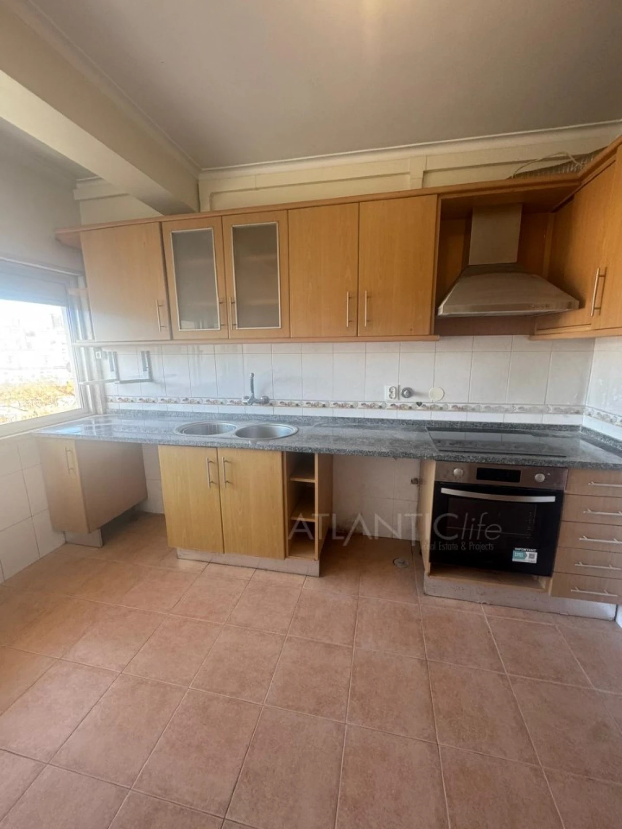 Apartamento T2 para Venda em Queluz e Belas Foto 2