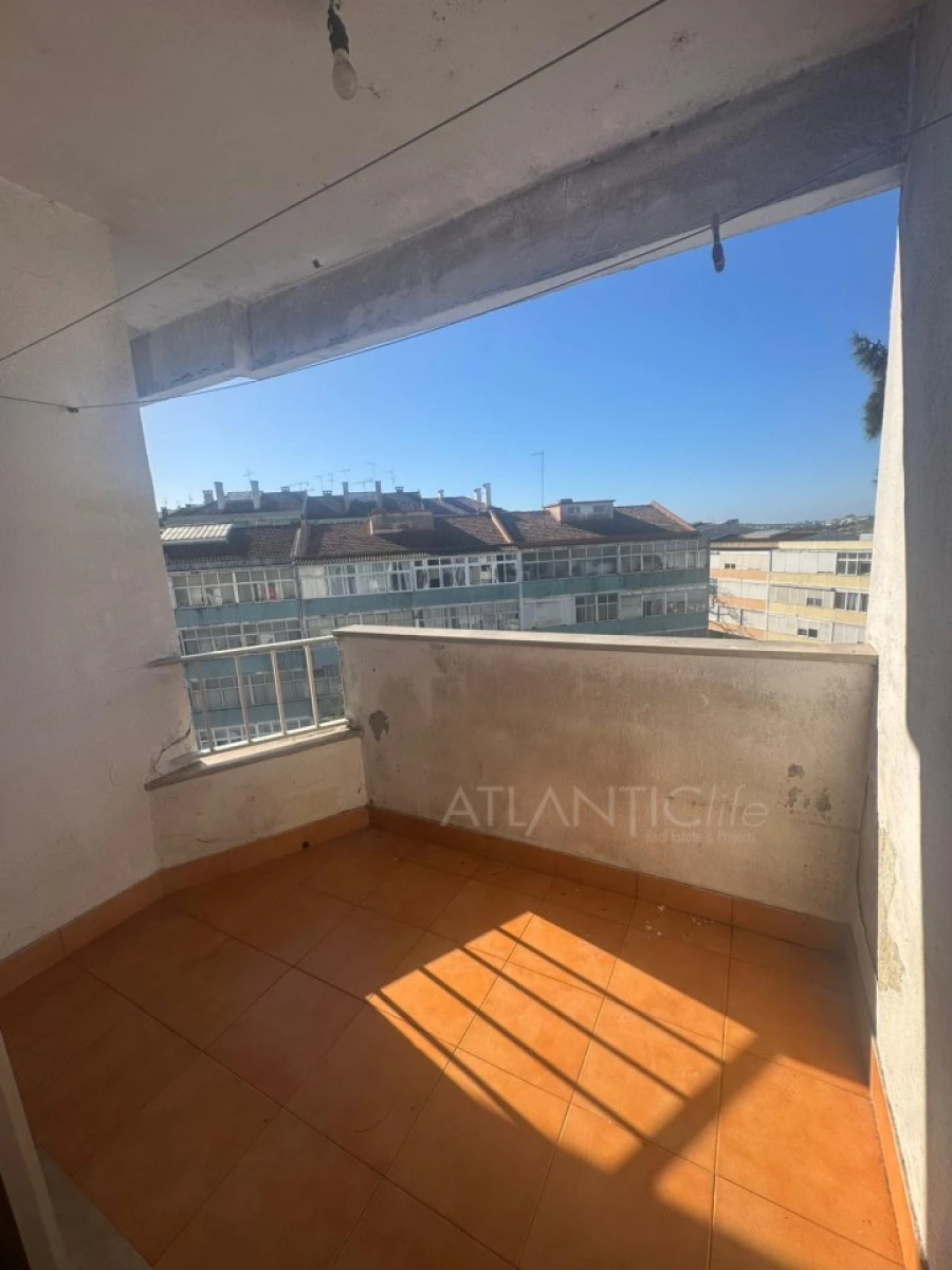 Apartamento T2 para Venda em Queluz e Belas Foto 12