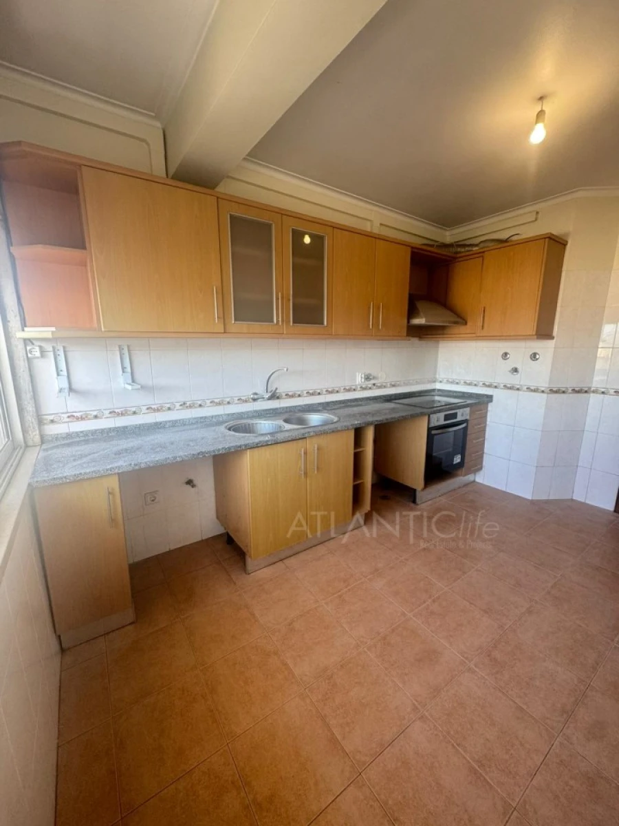Apartamento T2 para Venda em Queluz e Belas Foto 3
