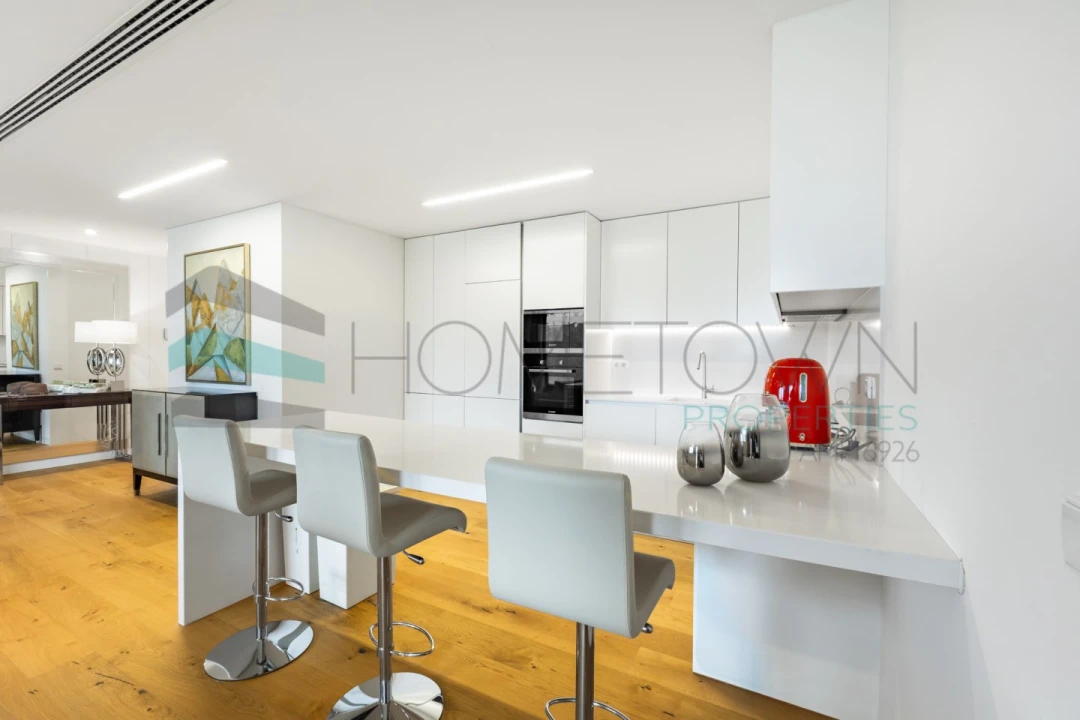 Apartamento T3 para Venda em Quarteira Foto 1