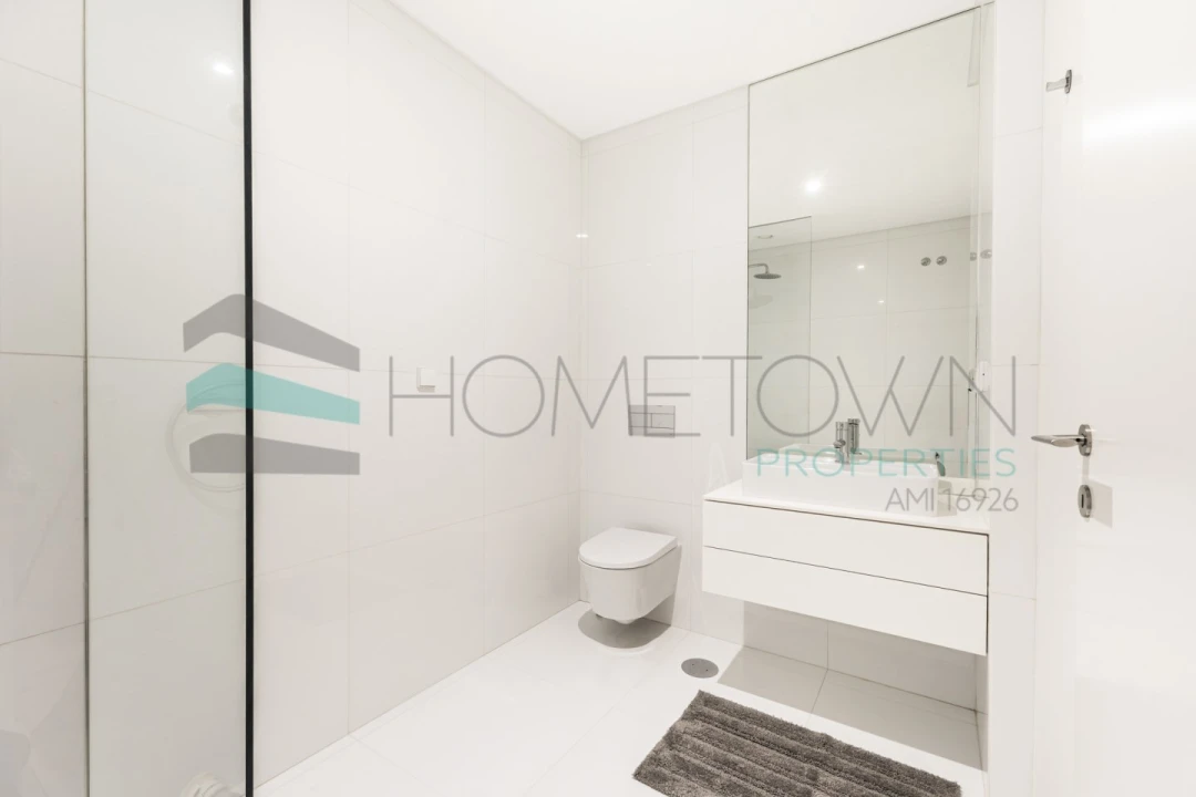 Apartamento T3 para Venda em Quarteira Foto 4