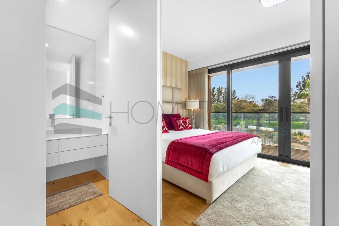 Apartamento T3 para Venda em Quarteira Foto 13