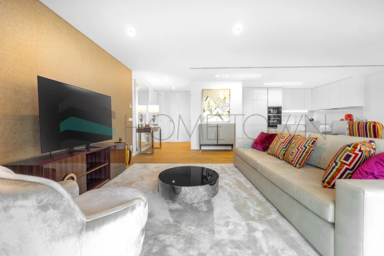 Apartamento T3 para Venda em Quarteira Foto 3