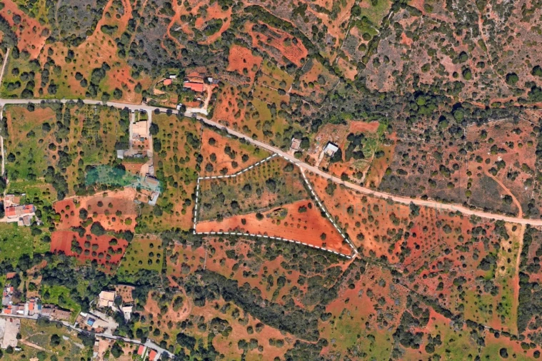 Terreno Misto para Venda em Boliqueime Foto 3