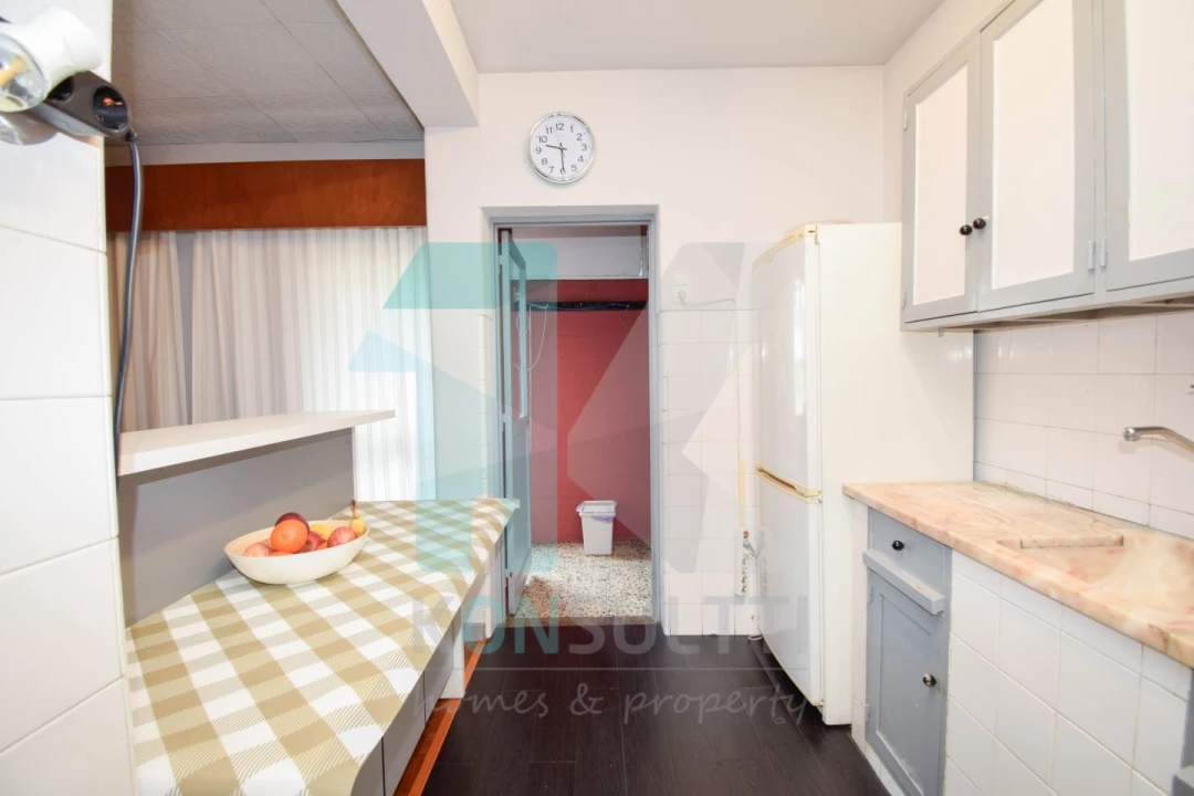 Apartamento T4 para Venda em Alfragide Foto 12