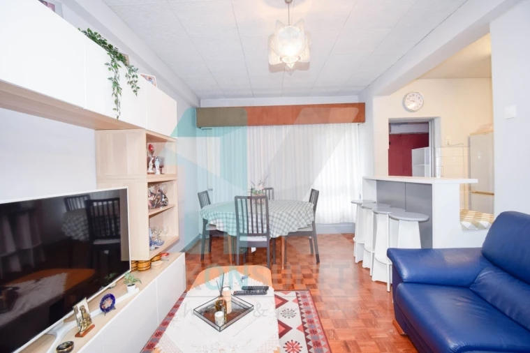 Apartamento T4 para Venda em Alfragide Foto 3