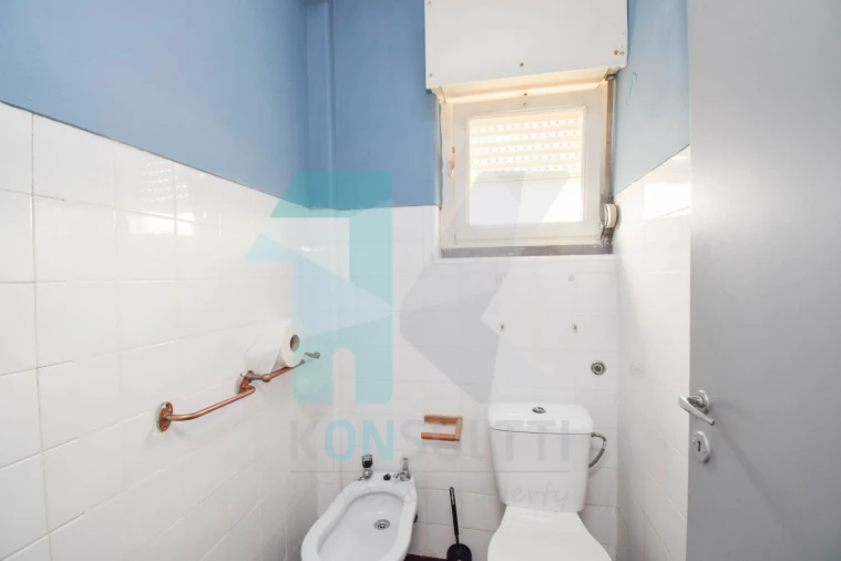 Apartamento T4 para Venda em Alfragide Foto 23