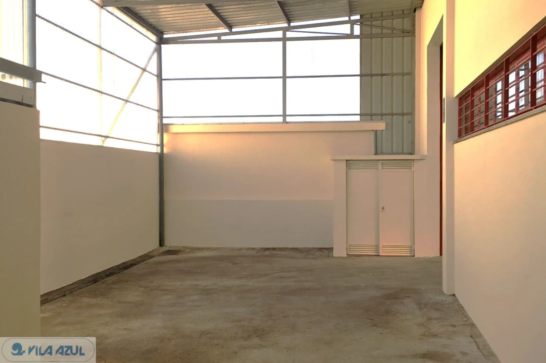 Armazém para Arrendamento em Moreira Foto 5
