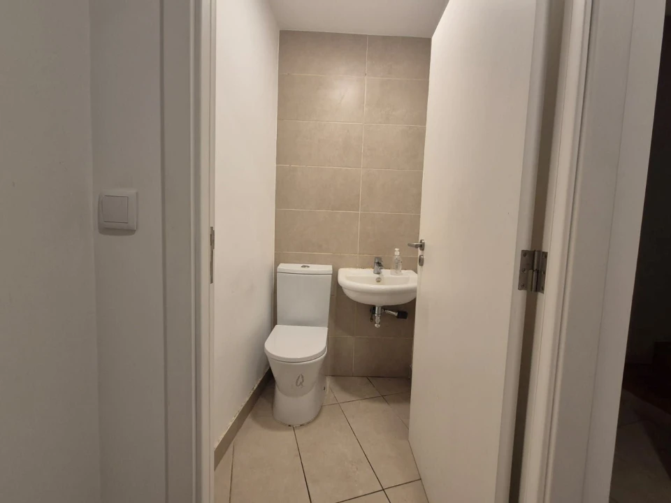 Prédio para Venda em Sé Nova, Santa Cruz, Almedina e São Bartolomeu Foto 9