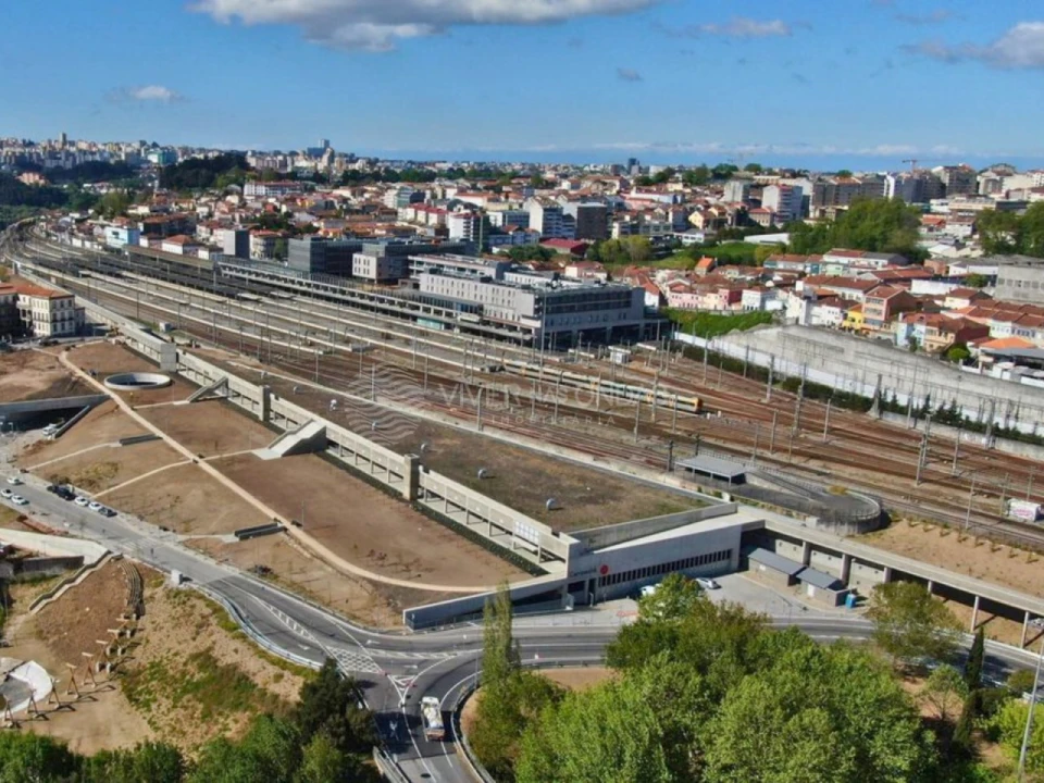 Apartamento T2 para Venda em Campanhã Foto 16
