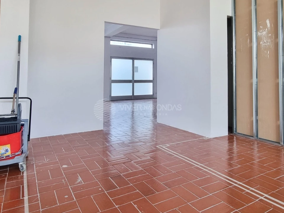 Loja para Venda em Custóias, Leça do Balio e Guifões Foto 7