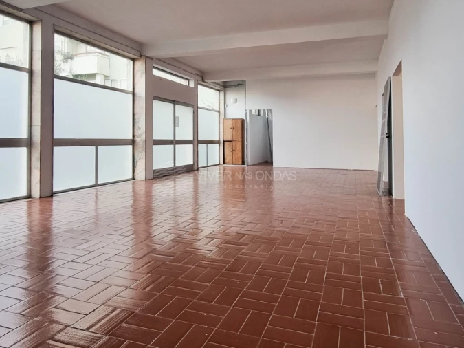 Loja para Venda em Custóias, Leça do Balio e Guifões Foto 8