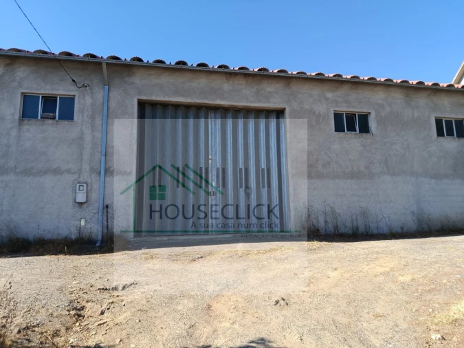 Armazém para Arrendamento em Três Povos Foto 3