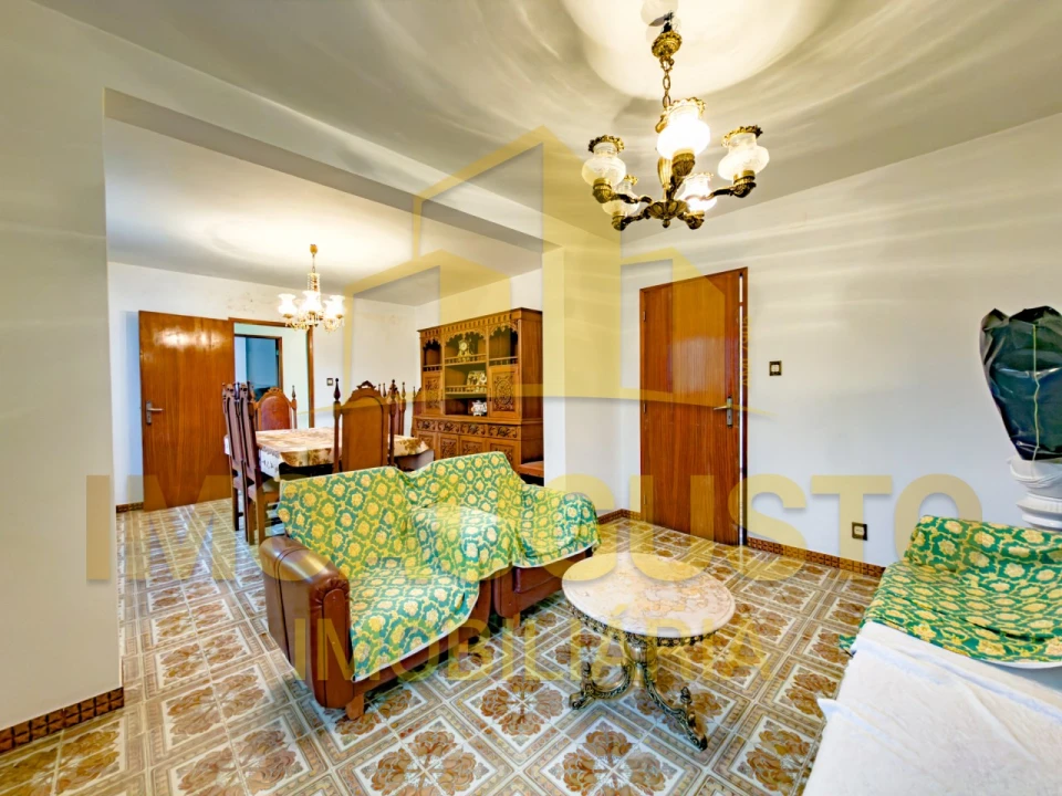 Moradia T4 para Venda em Alfaiates Foto 14