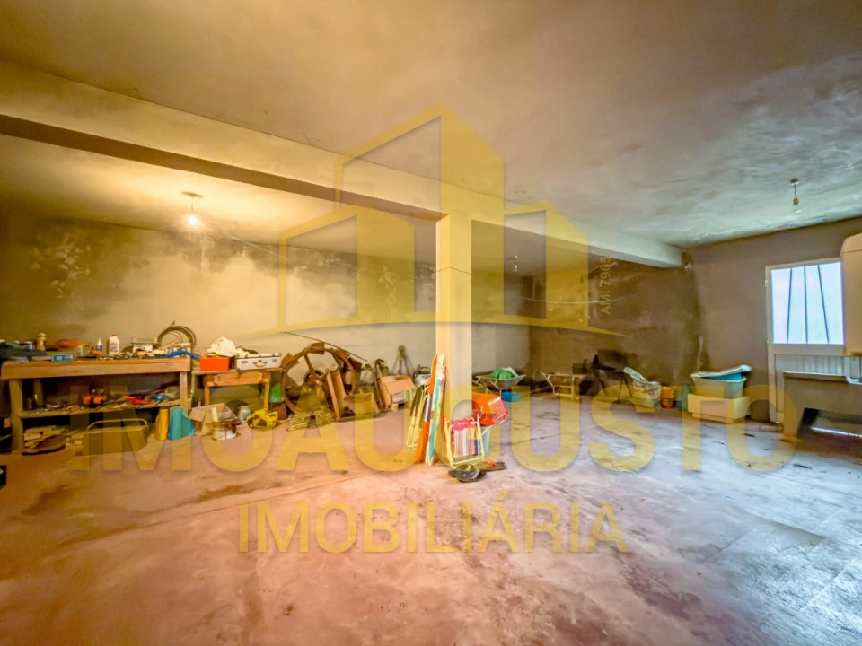 Moradia T4 para Venda em Alfaiates Foto 28