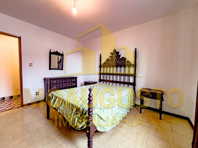 Moradia T4 para Venda em Alfaiates Foto 16