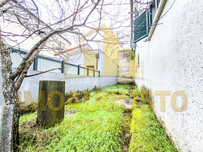 Moradia T4 para Venda em Alfaiates Foto 24