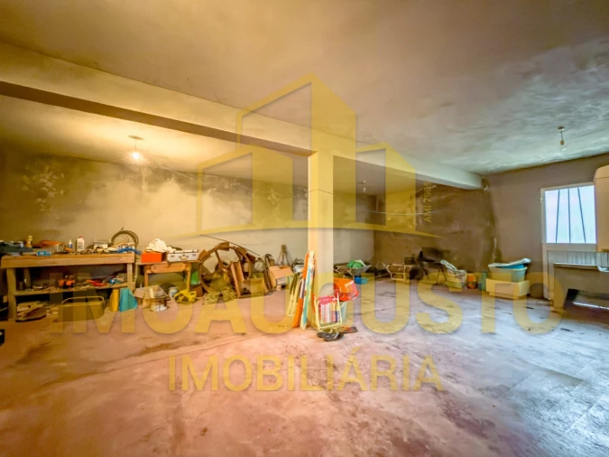 Moradia T4 para Venda em Alfaiates Foto 28