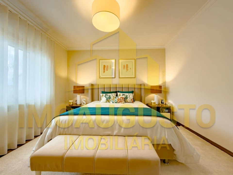 Moradia T4 para Venda em Guarda Foto 15