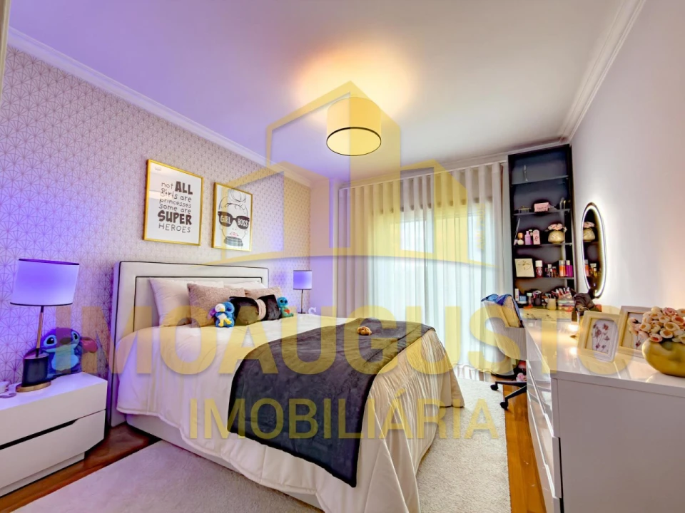 Moradia T4 para Venda em Guarda Foto 18