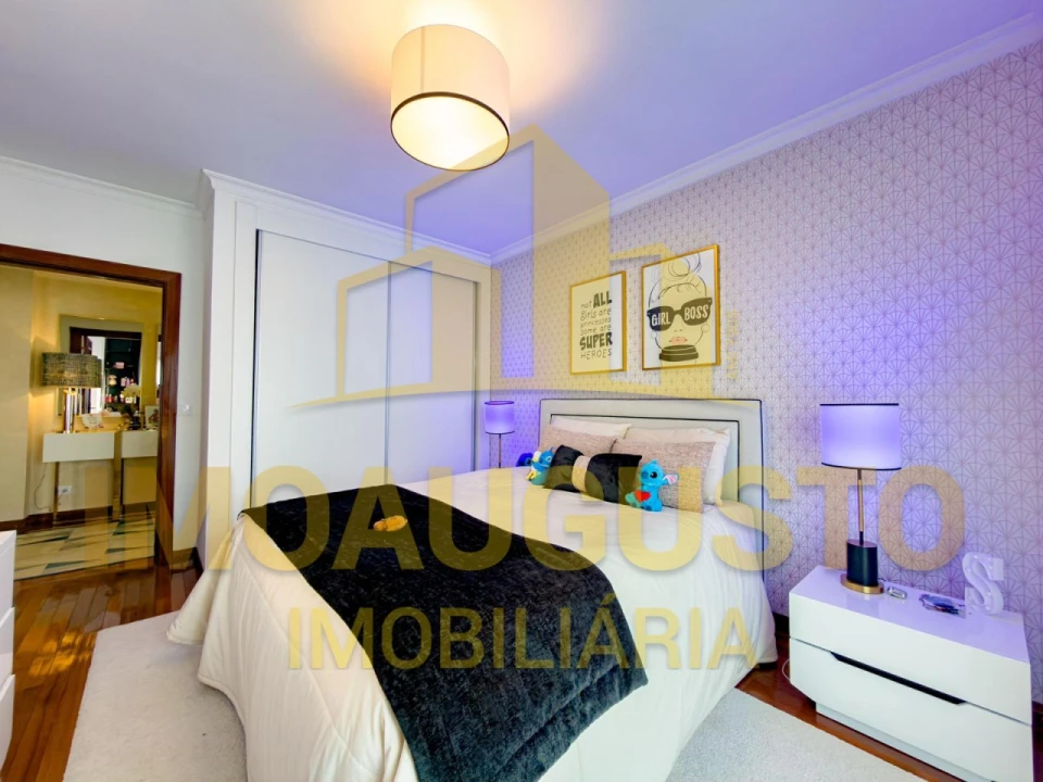 Moradia T4 para Venda em Guarda Foto 19