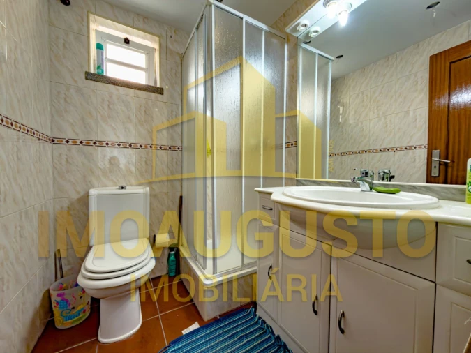 Moradia T4 para Venda em Guarda Foto 26