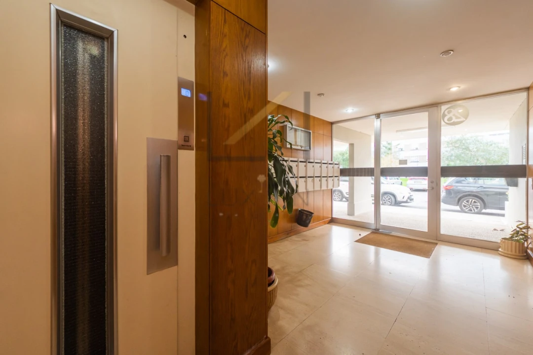 Apartamento T2 para Venda em Oeiras e São Julião da Barra, Paço de Arcos e Caxias Foto 5