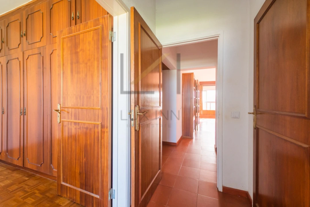 Apartamento T2 para Venda em Oeiras e São Julião da Barra, Paço de Arcos e Caxias Foto 34