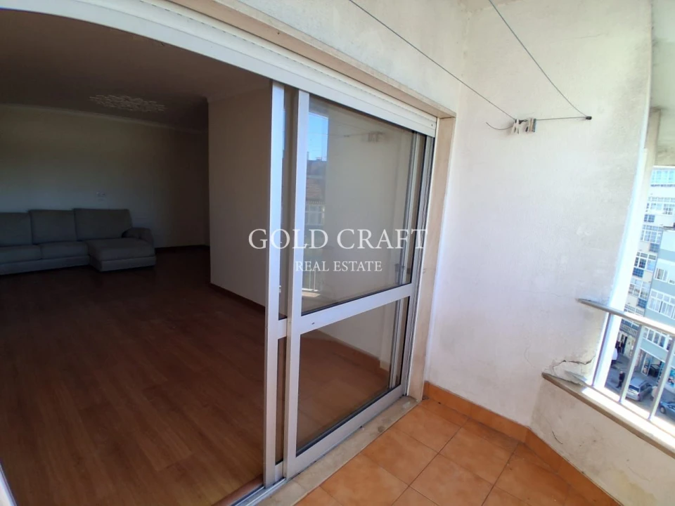 Apartamento T2 para Venda em Queluz e Belas Foto 7