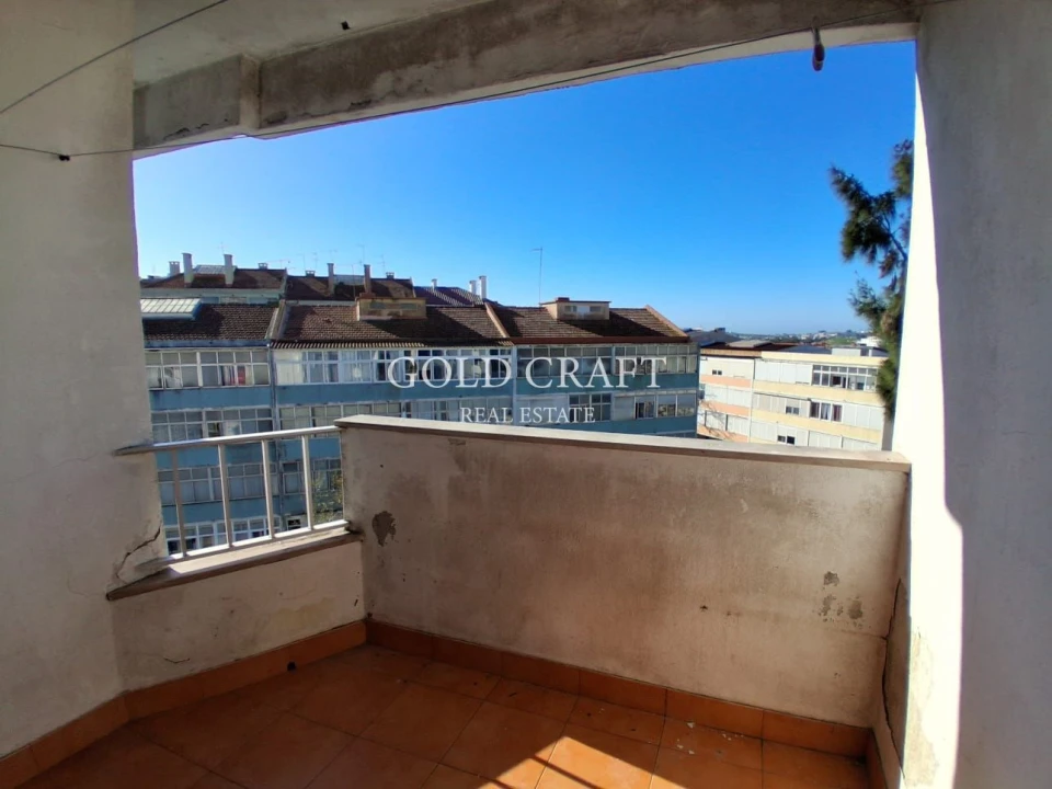 Apartamento T2 para Venda em Queluz e Belas Foto 8