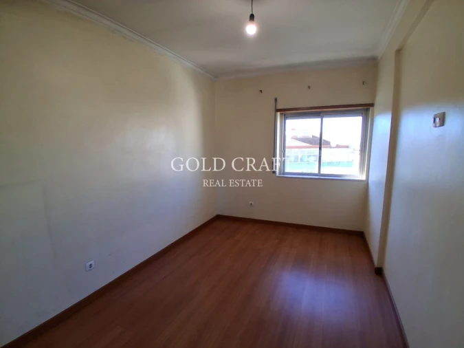 Apartamento T2 para Venda em Queluz e Belas Foto 14