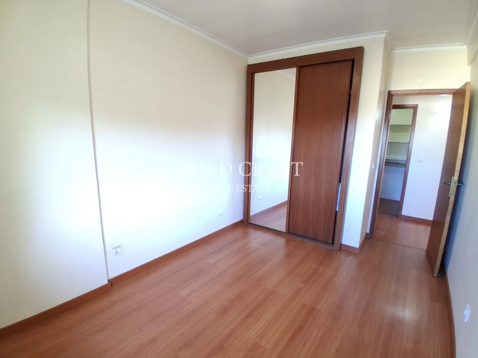 Apartamento T2 para Venda em Queluz e Belas Foto 16