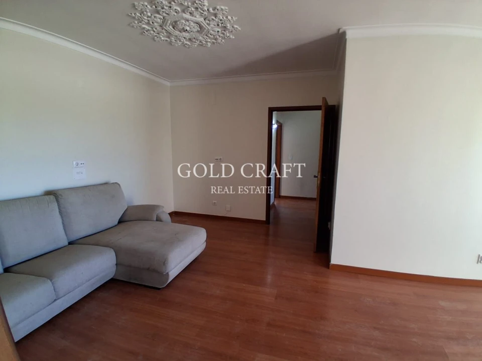 Apartamento T2 para Venda em Queluz e Belas Foto 5