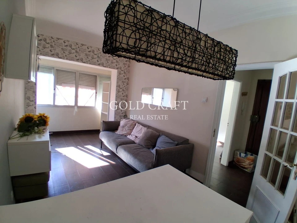 Apartamento T2 para Venda em Venteira Foto 4