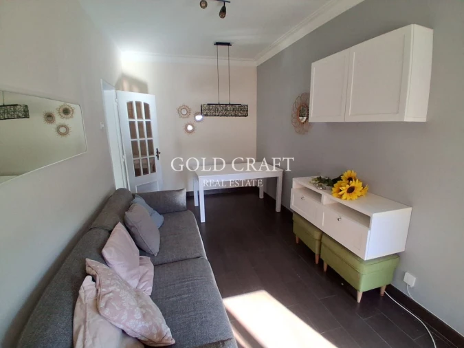 Apartamento T2 para Venda em Venteira Foto 6