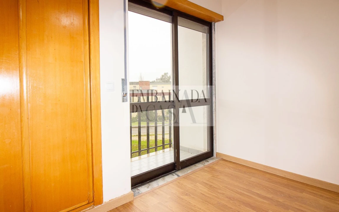 Apartamento T3 para Venda em Rio de Mouro Foto 23