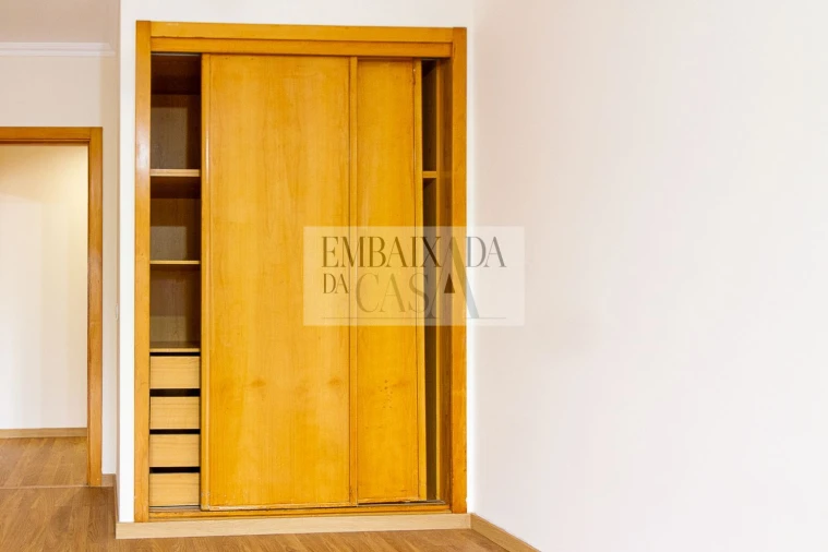 Apartamento T3 para Venda em Rio de Mouro Foto 20