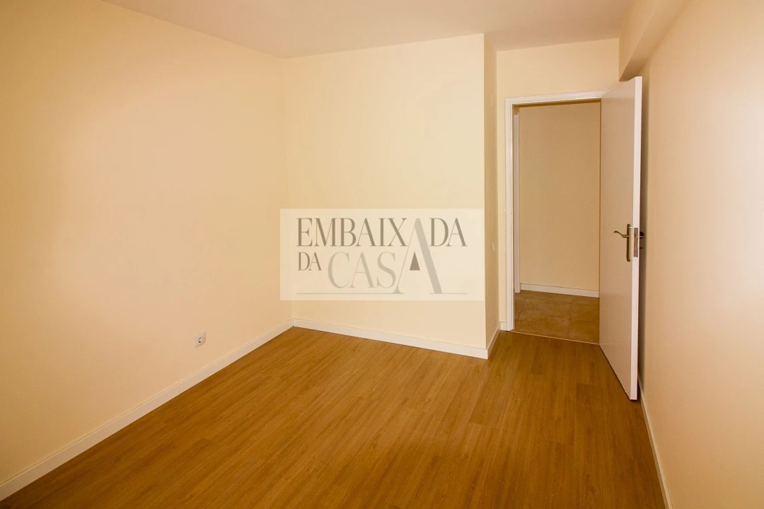 Apartamento T2 para Venda em Algueirão-Mem Martins Foto 20