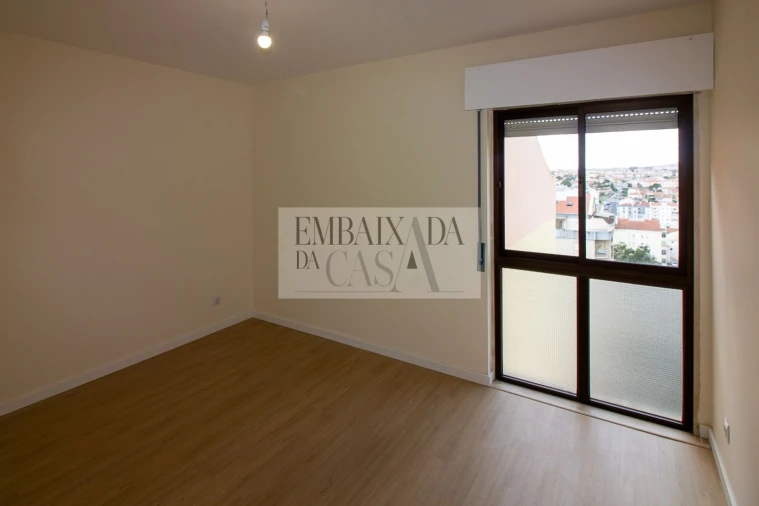 Apartamento T2 para Venda em Algueirão-Mem Martins Foto 21