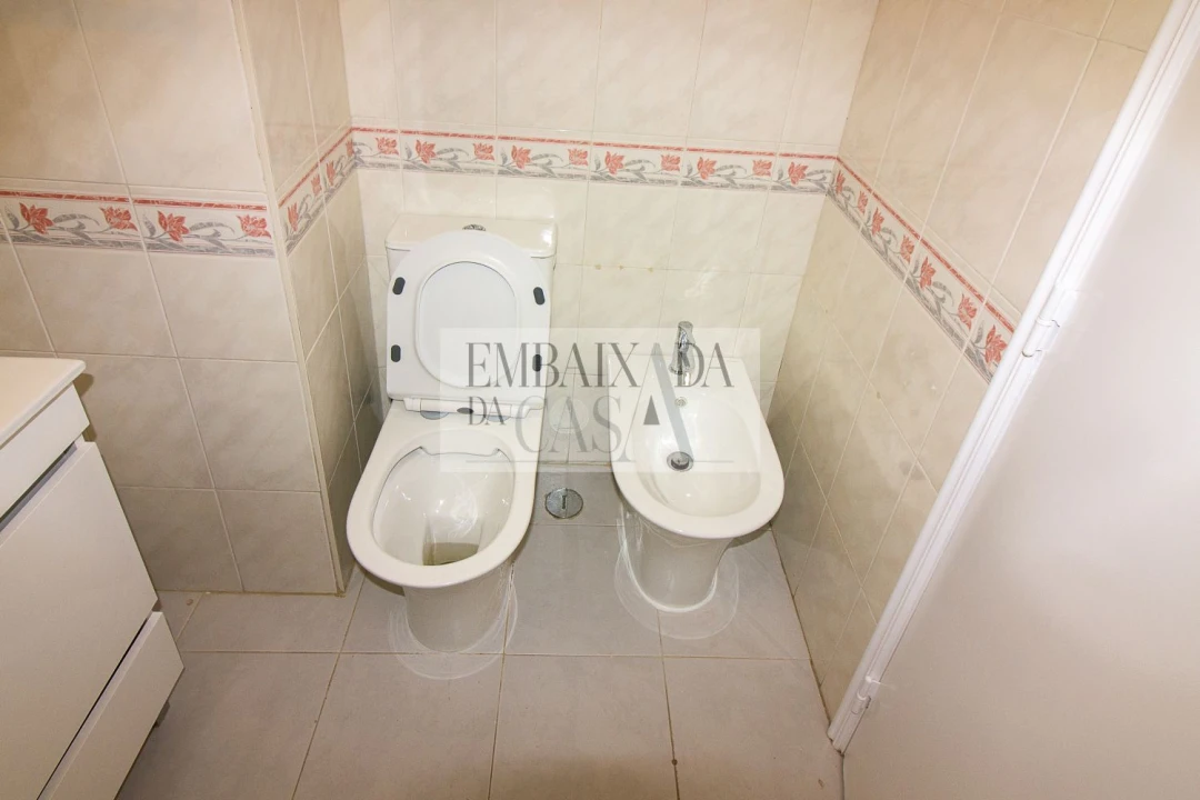 Apartamento T2 para Venda em Algueirão-Mem Martins Foto 14