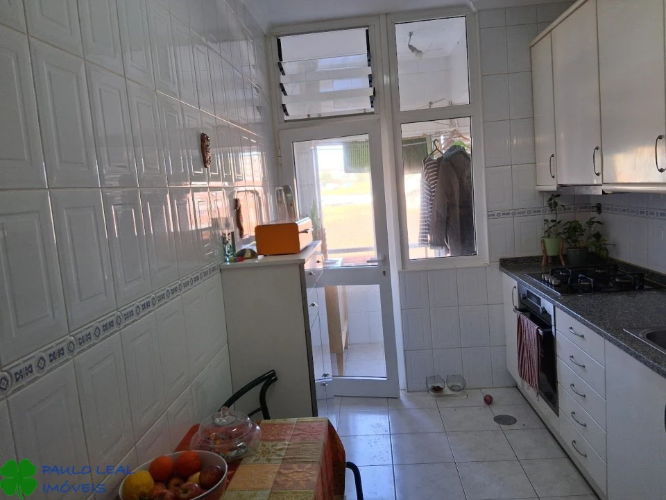 Apartamento T3 para Venda em Rio Tinto Foto 3