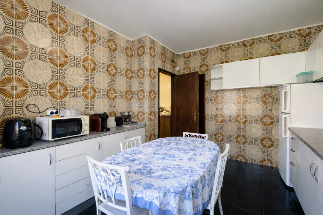 Moradia T4 para Venda em Santa Marinha e São Pedro da Afurada Foto 11