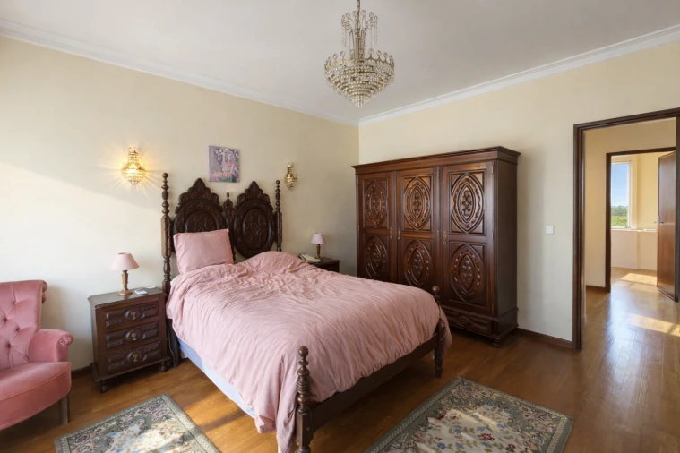 Moradia T4 para Venda em Santa Marinha e São Pedro da Afurada Foto 16