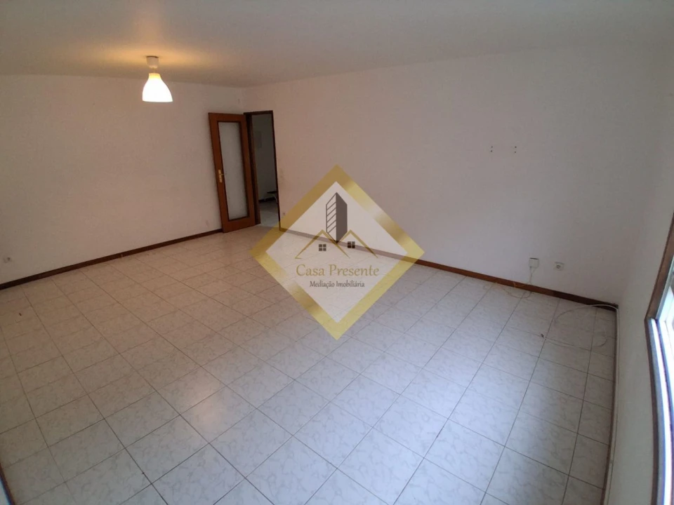 Apartamento T3 para Venda em Baguim do Monte (Rio Tinto) Foto 4