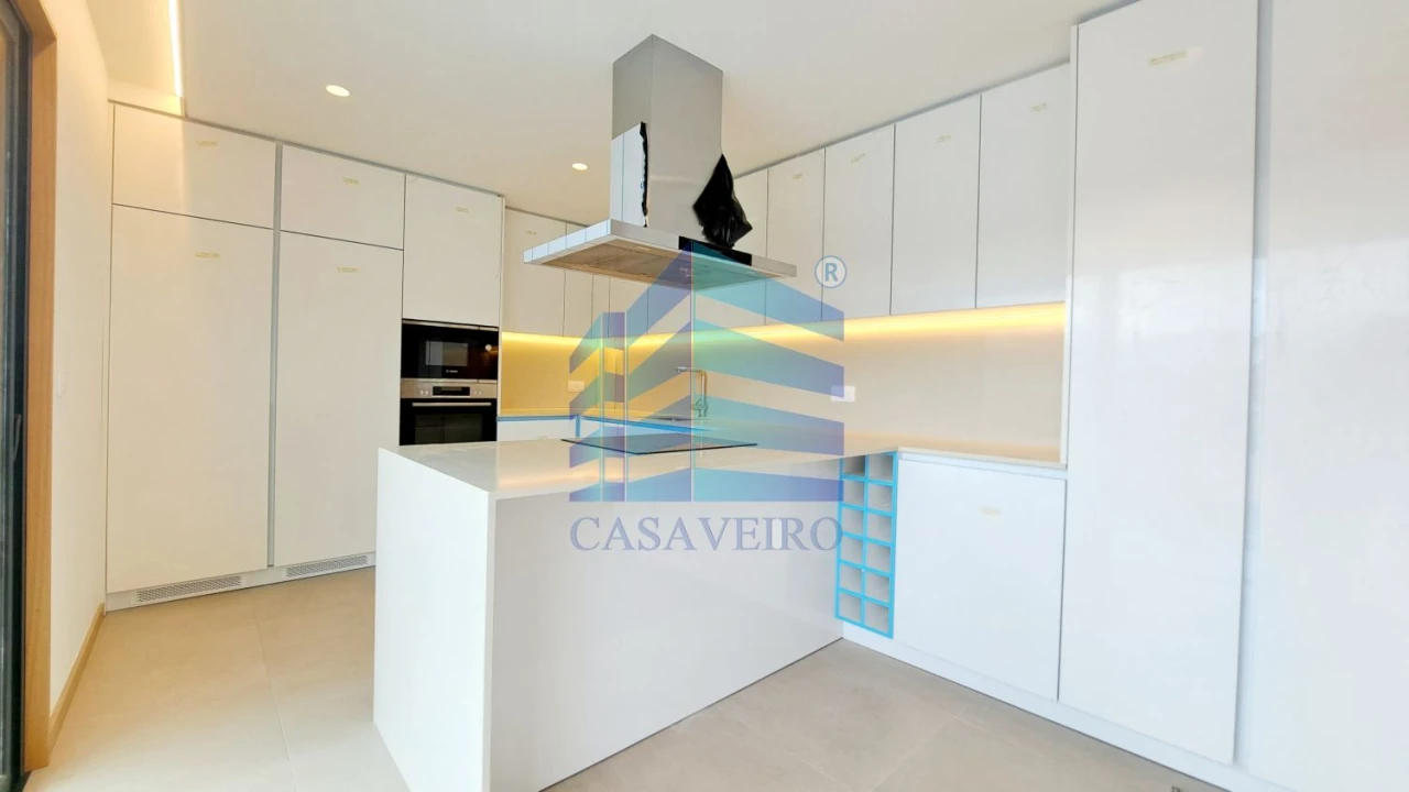 Apartamento T3 para Venda em Glória e Vera Cruz Foto 8